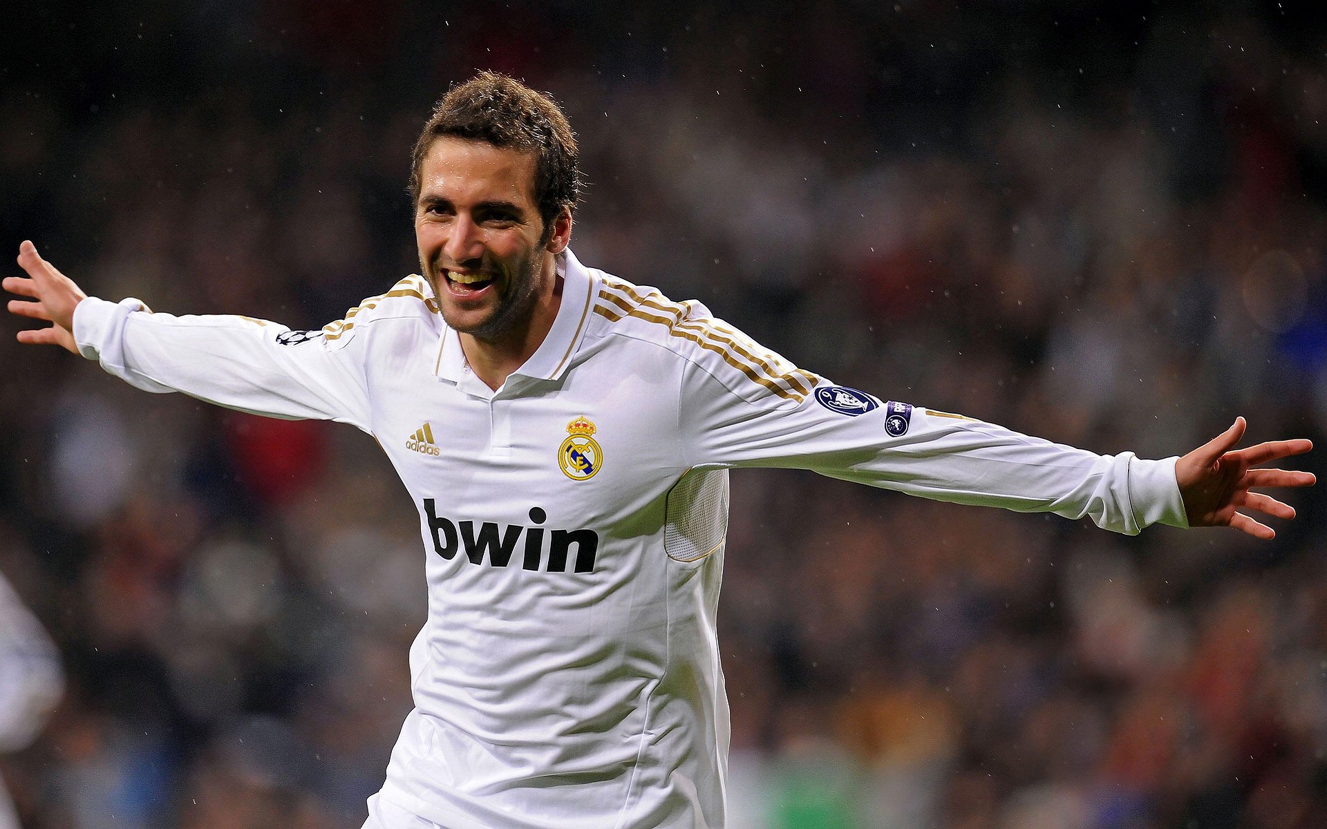 爱游戏平台-《电竞行业招聘火热：岗位增多职业路径多样化》，电竞招人